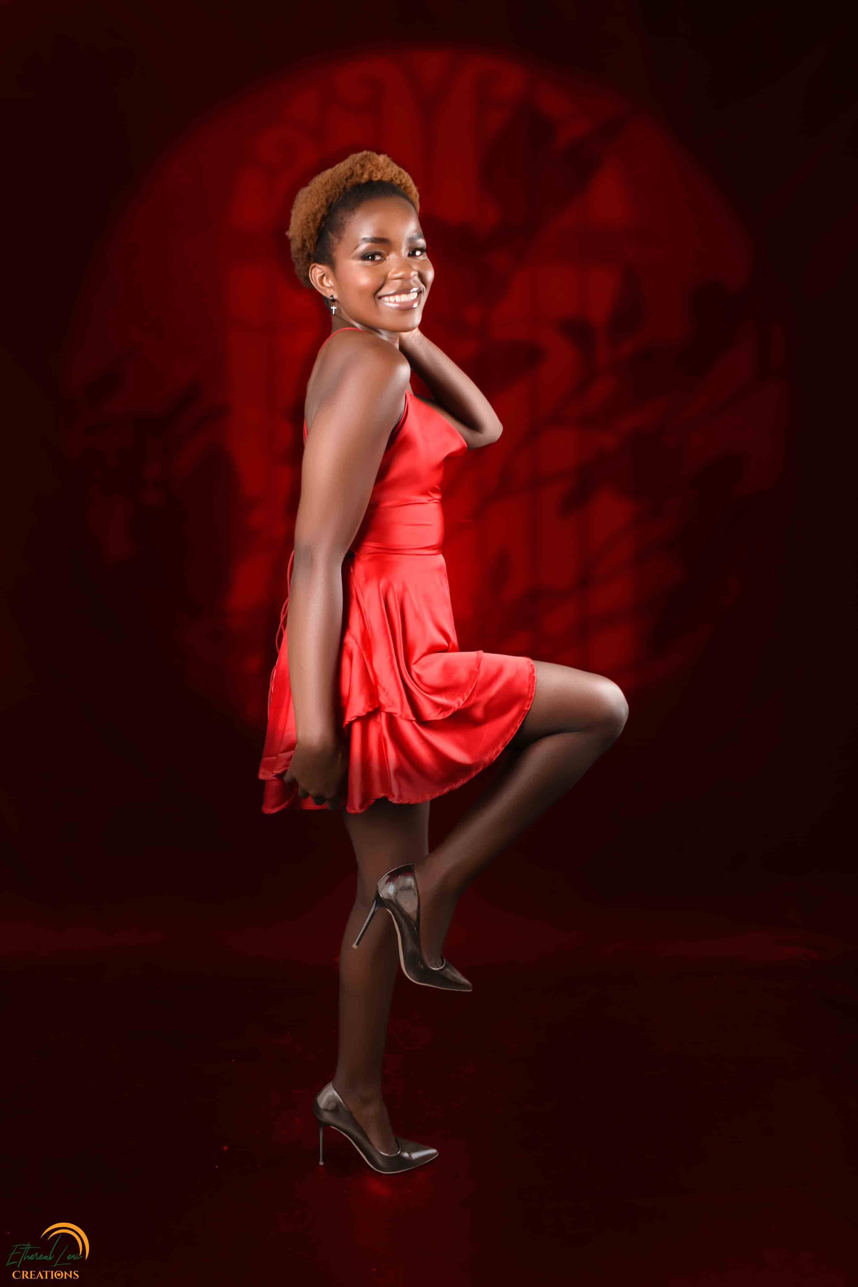 Dramatic black background photoshoot in Kempton Park